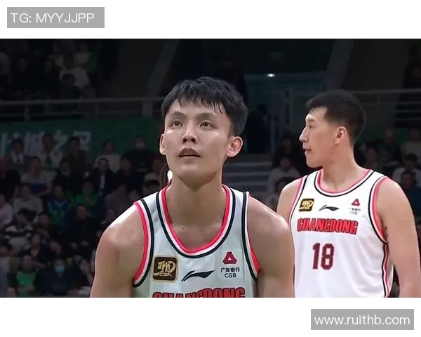 广东队迎来强援男篮顶级锋线助力杜锋冲击冠军目标 广东队迎来强援男篮顶级锋线助力杜锋冲击冠军目标